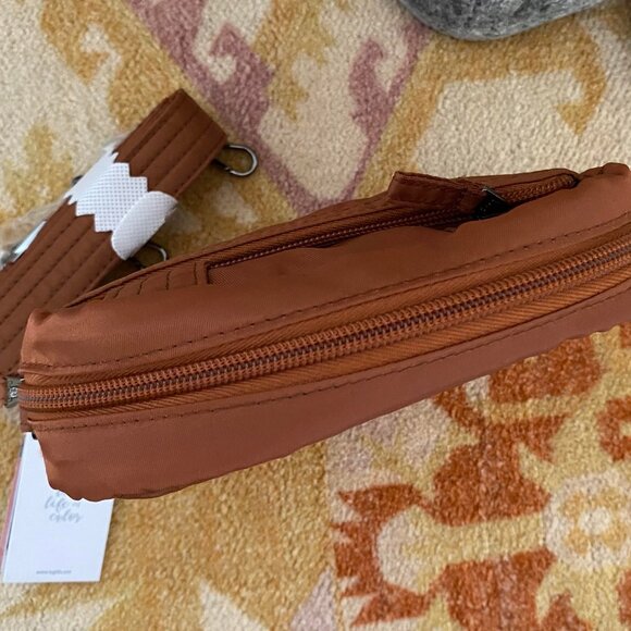 Lug Crossbody Swing Bag NWT - Picture 6 of 12